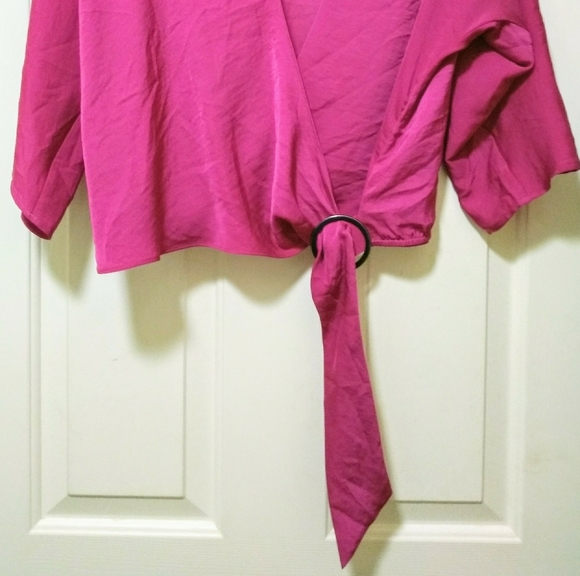 NWOT Vibrant Flowy Sleeve Top - Picture 7 of 16